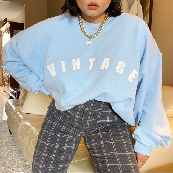 Vintage Tops - Vintage Oversized Crewneck Sweatshirt
